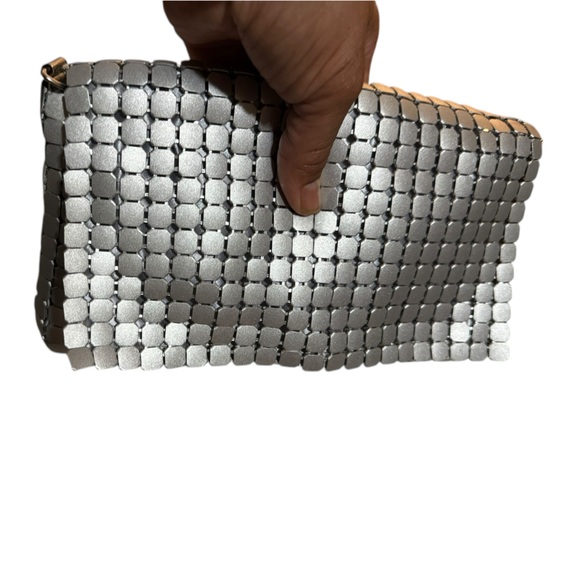 Olga Berg Brushed Silver-Toned Soft Metal Mesh Clutch Shoulder Bag - Picture 6 of 16
